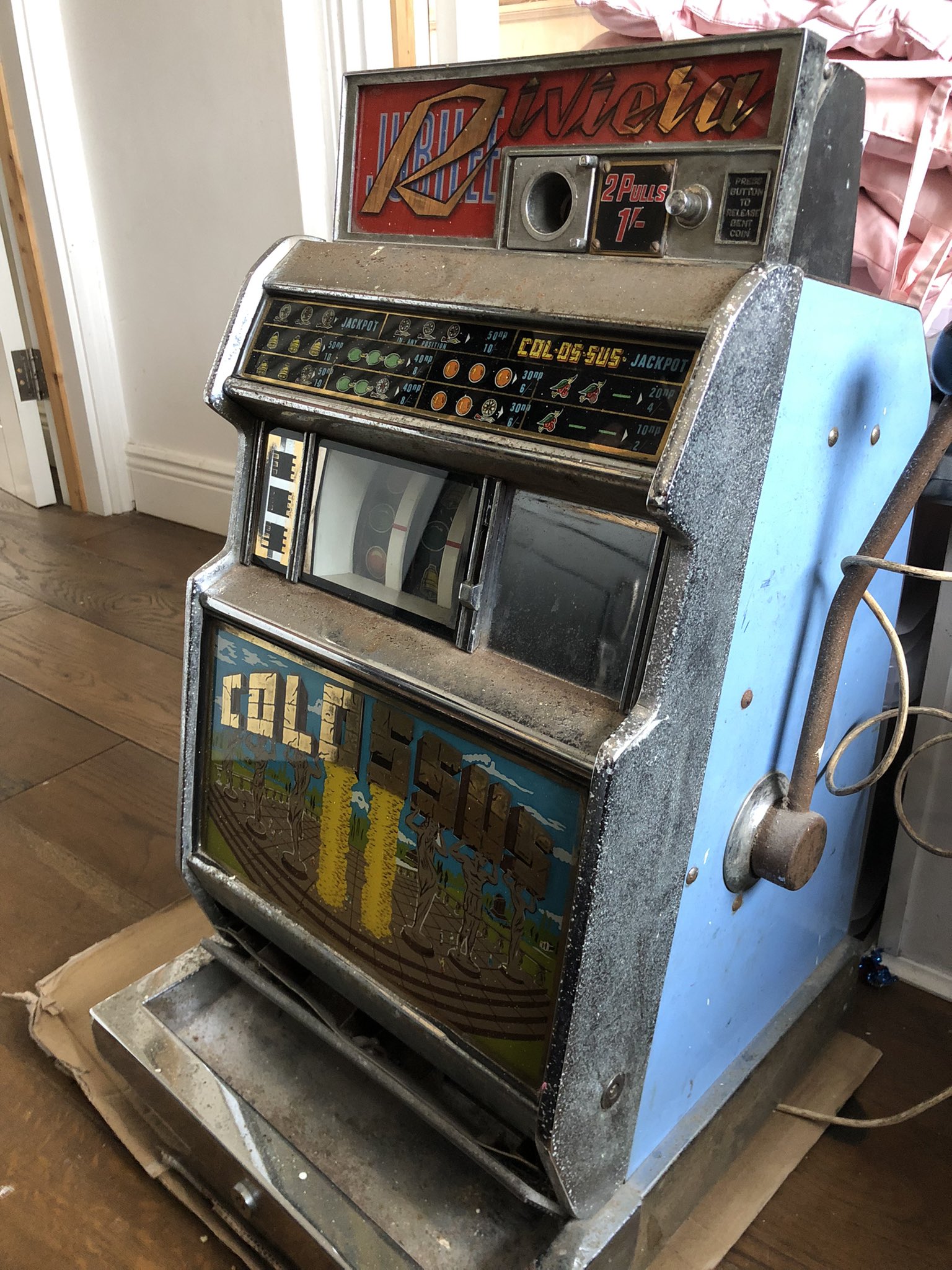  old slot machine